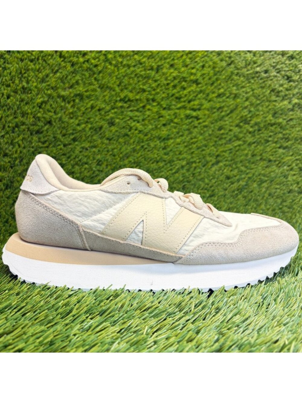 New Balance 237 Womens Size 9.5 Beige White Athletic Running Shoes Sneakers